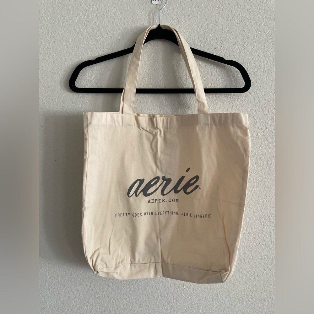 Aerie Women’s Tote Bag Medium Tan Size Shoulder Logo Reusable Travel Coastal